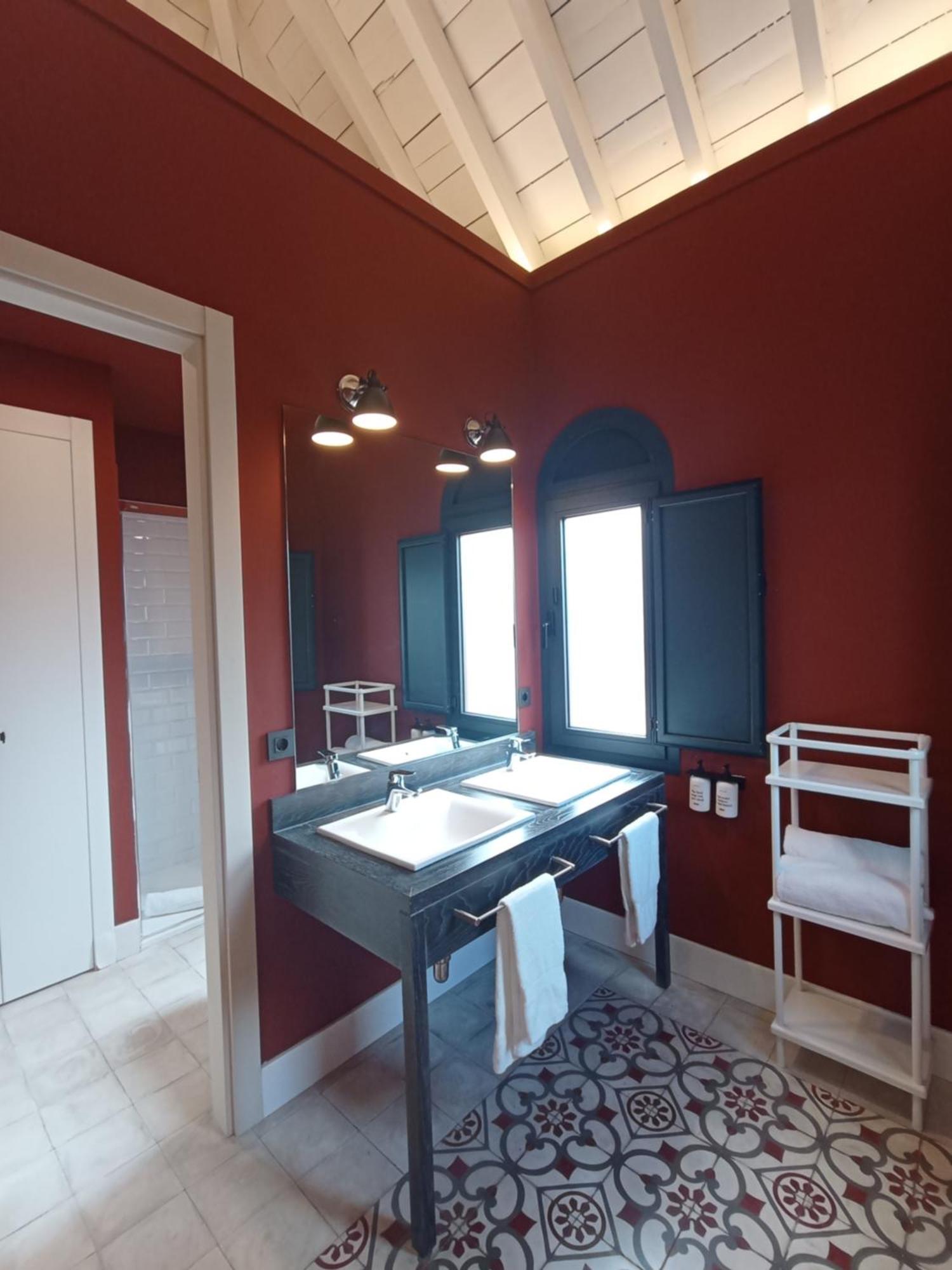 Uma Suites Parada Del Marques Sevilla Eksteriør billede