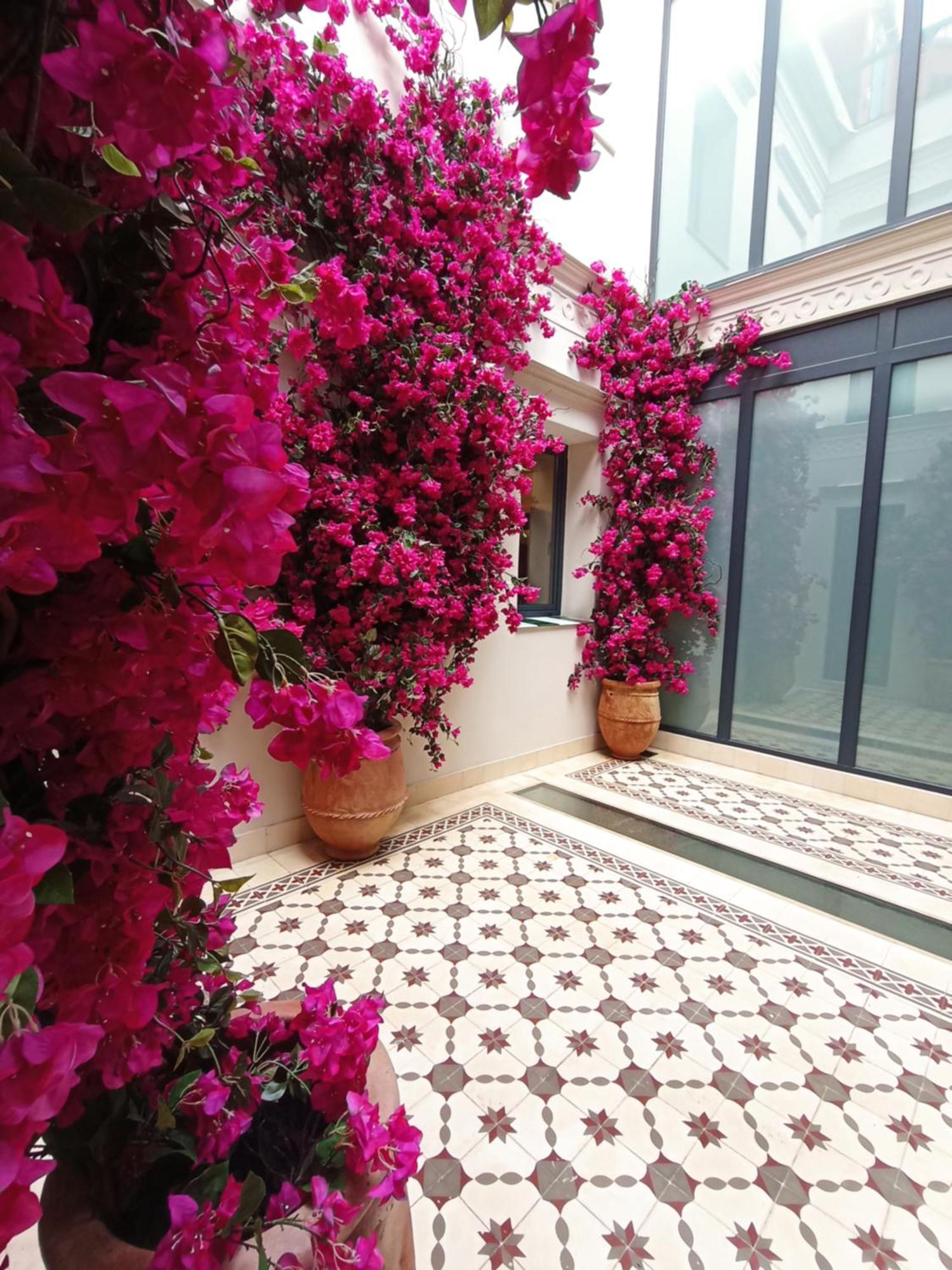 Uma Suites Parada Del Marques Sevilla Eksteriør billede