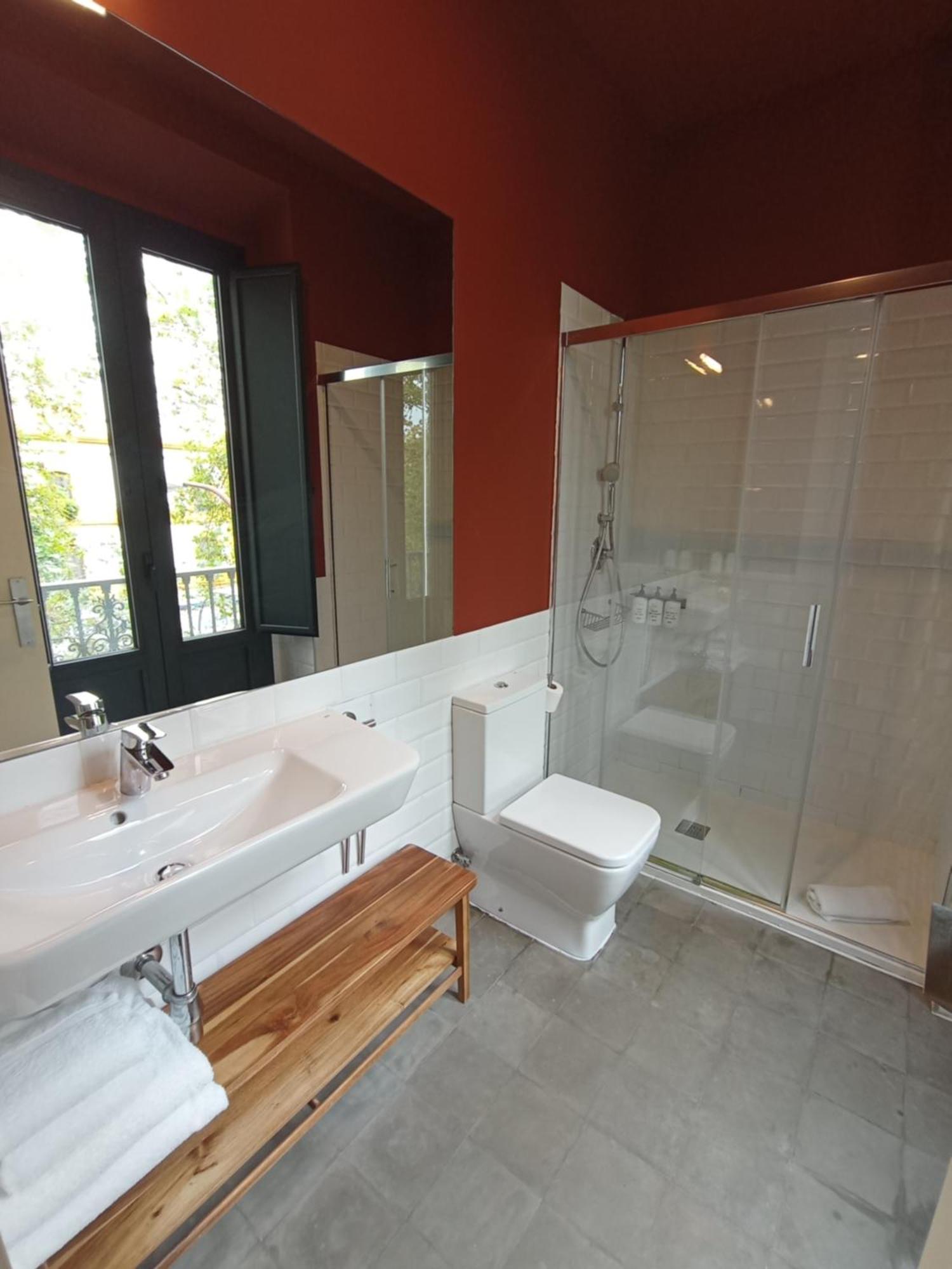 Uma Suites Parada Del Marques Sevilla Eksteriør billede