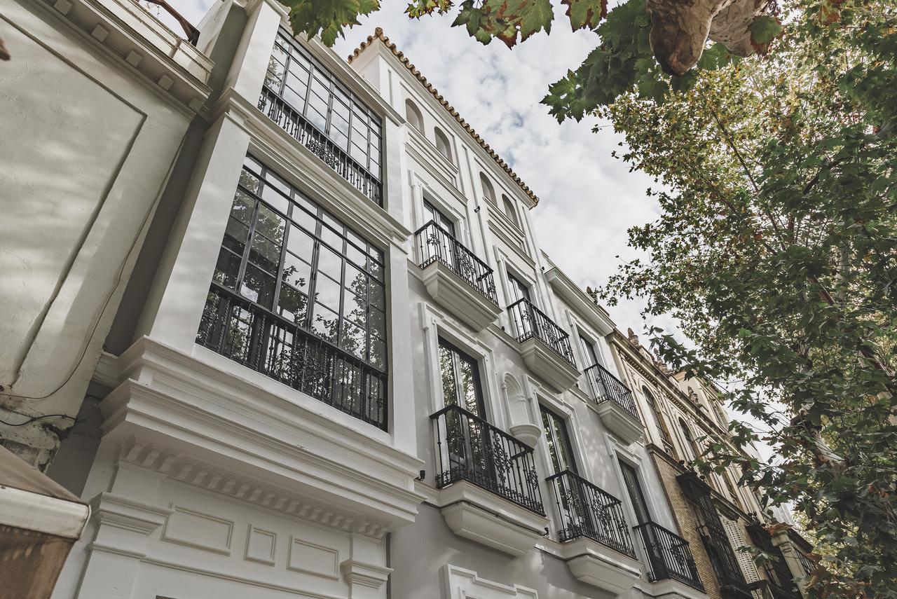 Uma Suites Parada Del Marques Sevilla Eksteriør billede