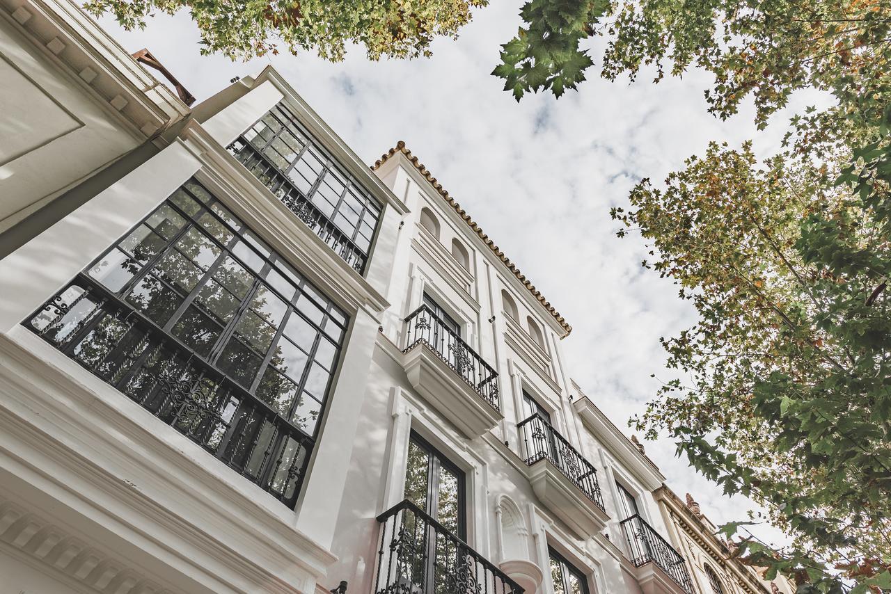 Uma Suites Parada Del Marques Sevilla Eksteriør billede