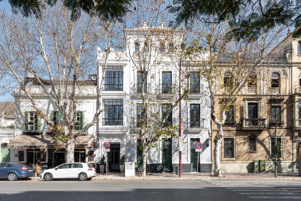 Uma Suites Parada Del Marques Sevilla Eksteriør billede